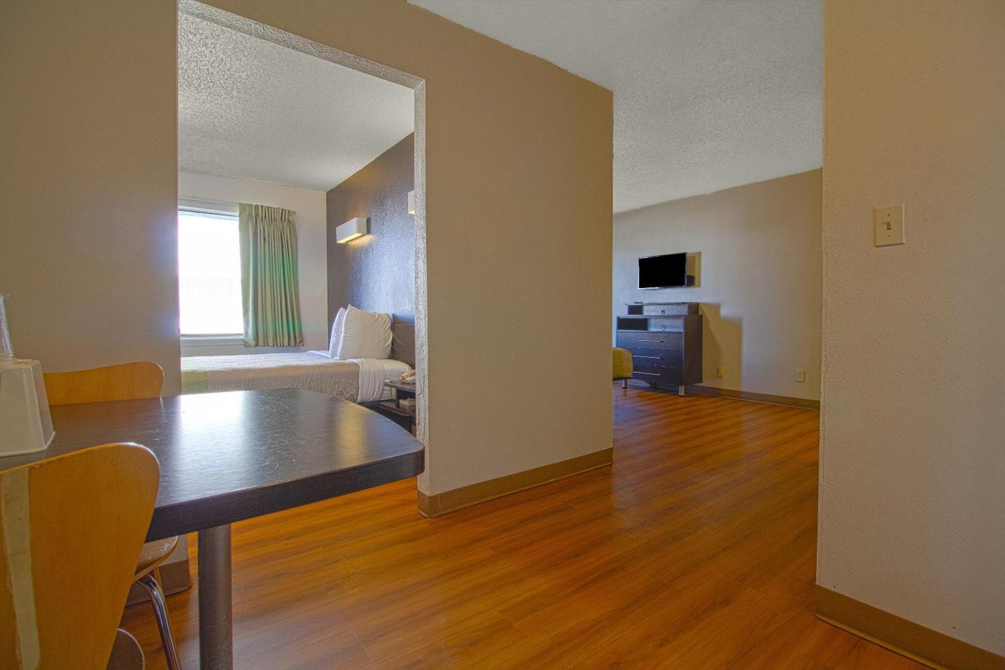Studio Inn Extended Stay Oklahoma City Airport By Oyo Luaran gambar