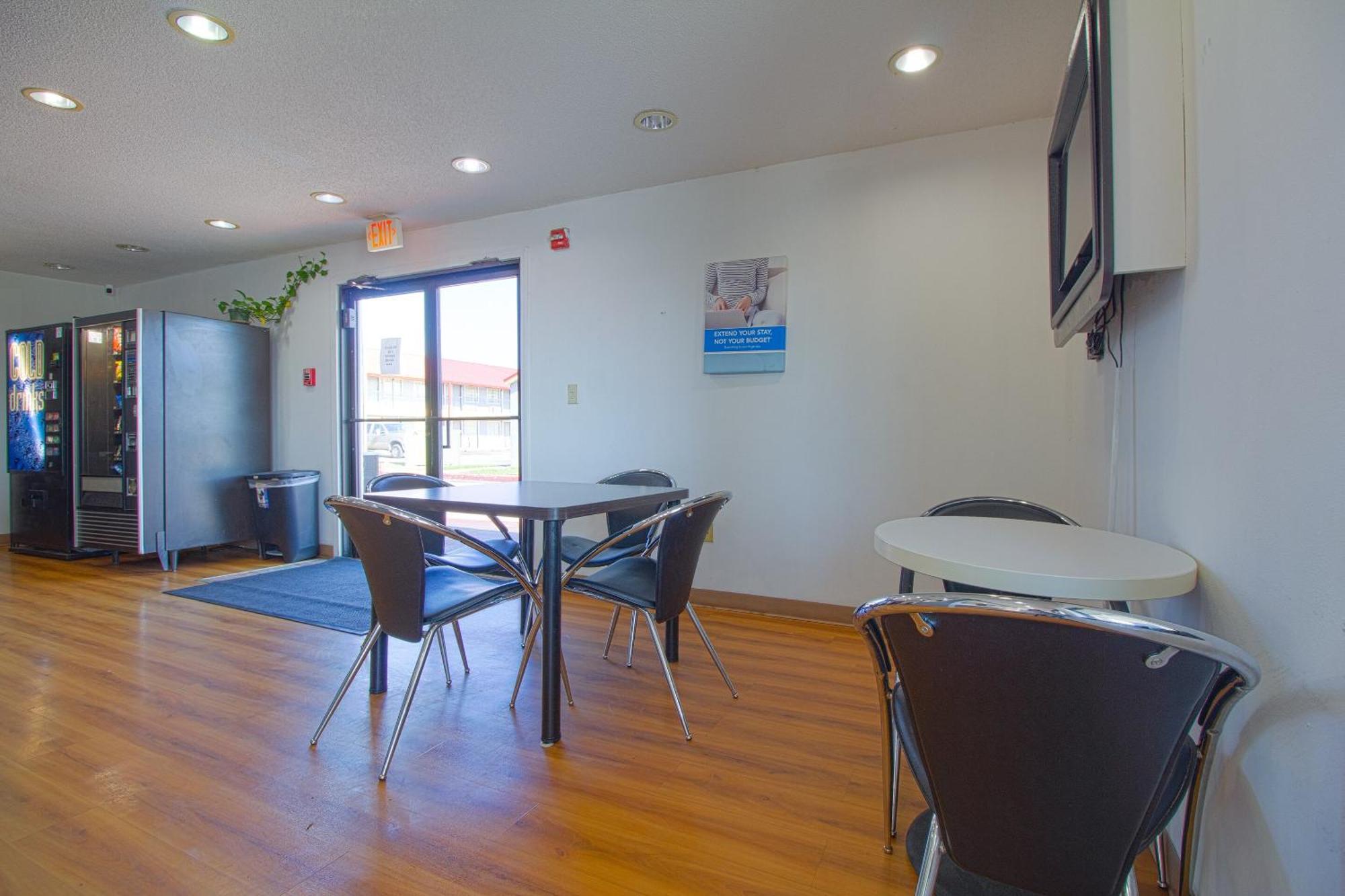Studio Inn Extended Stay Oklahoma City Airport By Oyo Luaran gambar