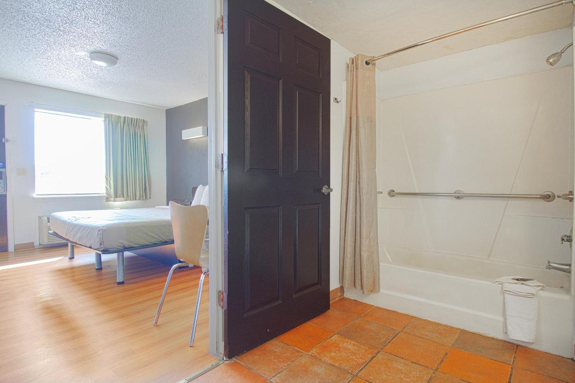 Studio Inn Extended Stay Oklahoma City Airport By Oyo Luaran gambar