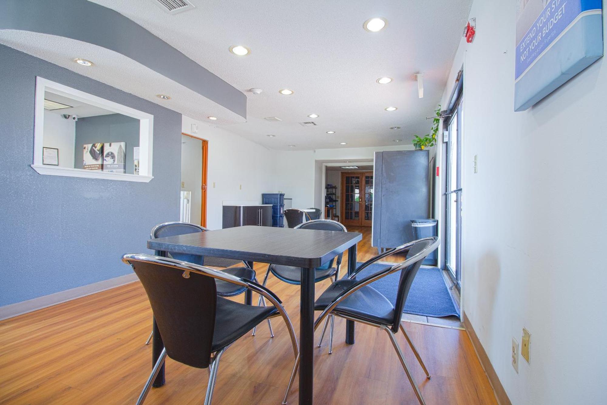 Studio Inn Extended Stay Oklahoma City Airport By Oyo Luaran gambar